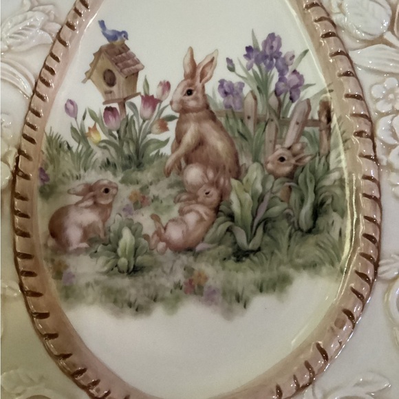 Cracker Barrel Easter Treasures Bunny Oval Plate Susan Winget Collectible - Picture 2 of 5
